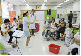 이번엔 병원이다…어디든지 찾아가는 ‘신나는 예술여행’