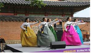 지난해 5~10월 경복궁에서 진행된 퓨전국악공연‘반짝궁 콘서트