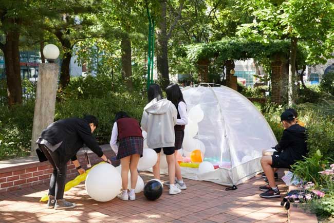 [꿈잼학교] 예술하고 싶은 친구 여기 모여라!오늘은 내 멋대로 미술관 큐레이터 ‘대학로 꿈잼학교-나도 전시기획자’ 편