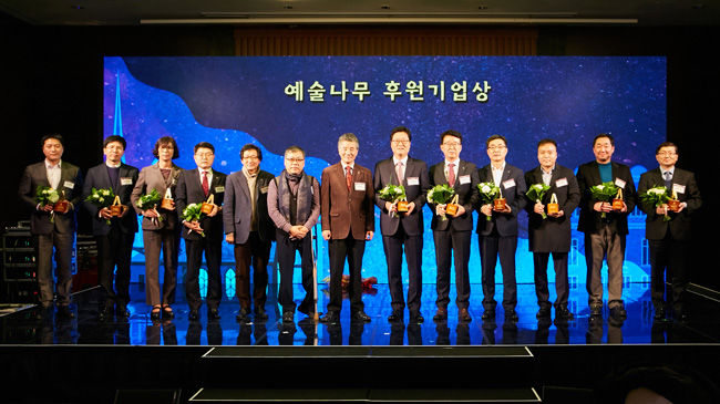 명예멘토 정여울 사진