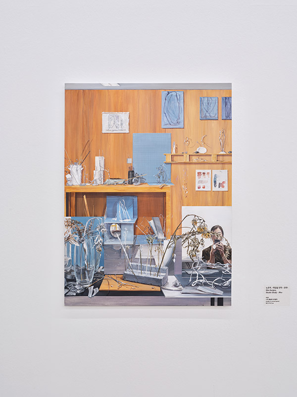 〈작업실 연작 – 은주〉, 2025, 나무 패널에 아크릴릭, 99.7×74.7cm