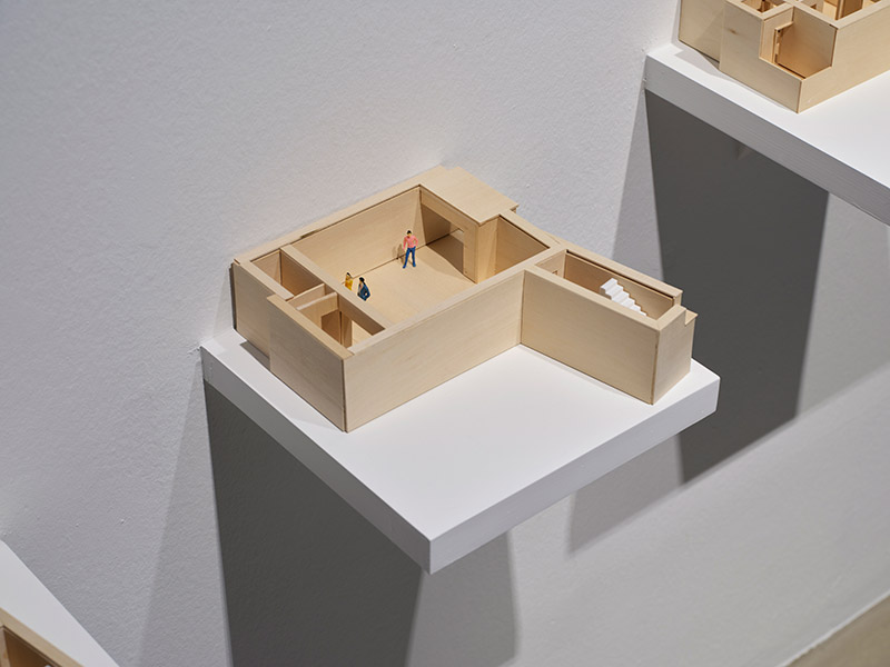 〈인사싸운드2011〉, 2011(2025년 재제작), 나무, PVC 보드, 건축모형 재료 등, 120×270×270mm(3).