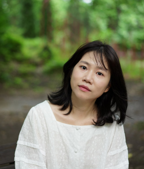 문진영 작가 사진