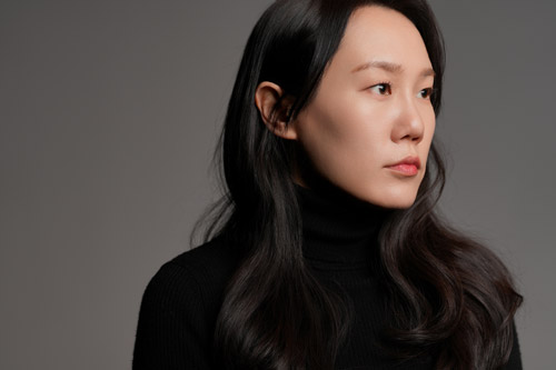 조우리 작가 사진