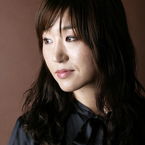 김이듬 작가 사진
