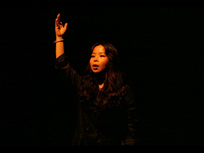 연극 <액트리스 투: 악역전문로봇>