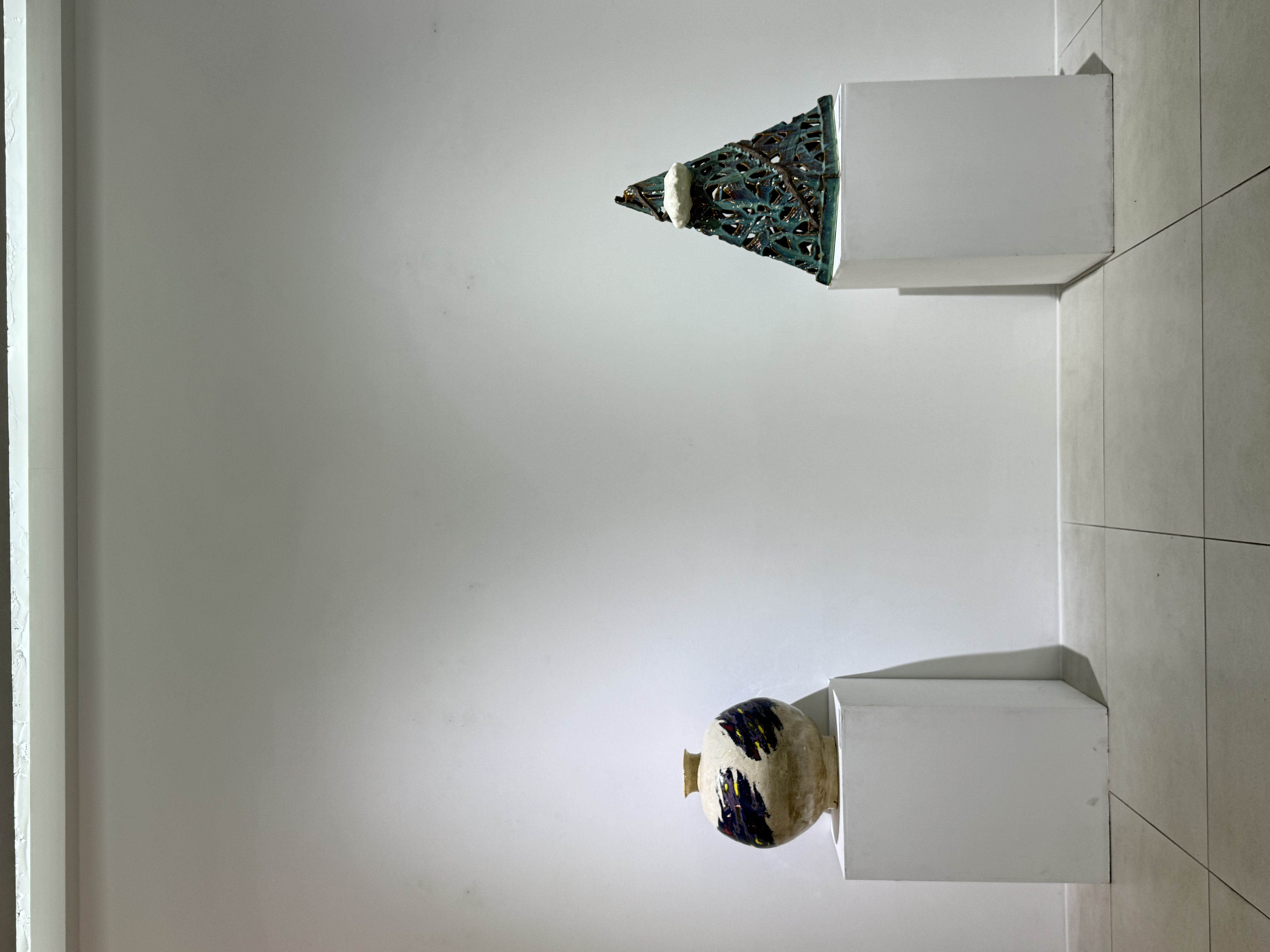 Beyond White 展 이미지